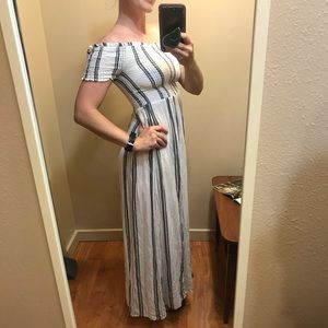 O’Neill gauze maxi / high slits / off the shoulder